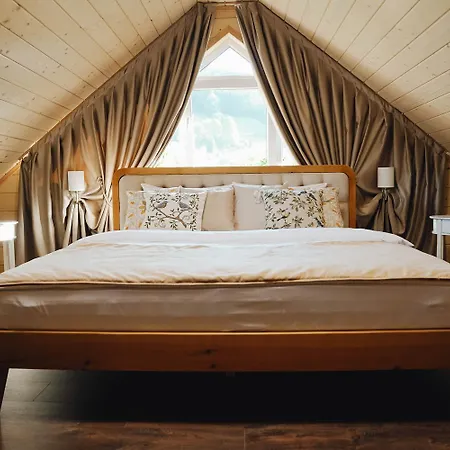 Chalet Glukhanivka Boutique